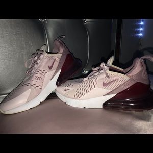Nike Air Max 270